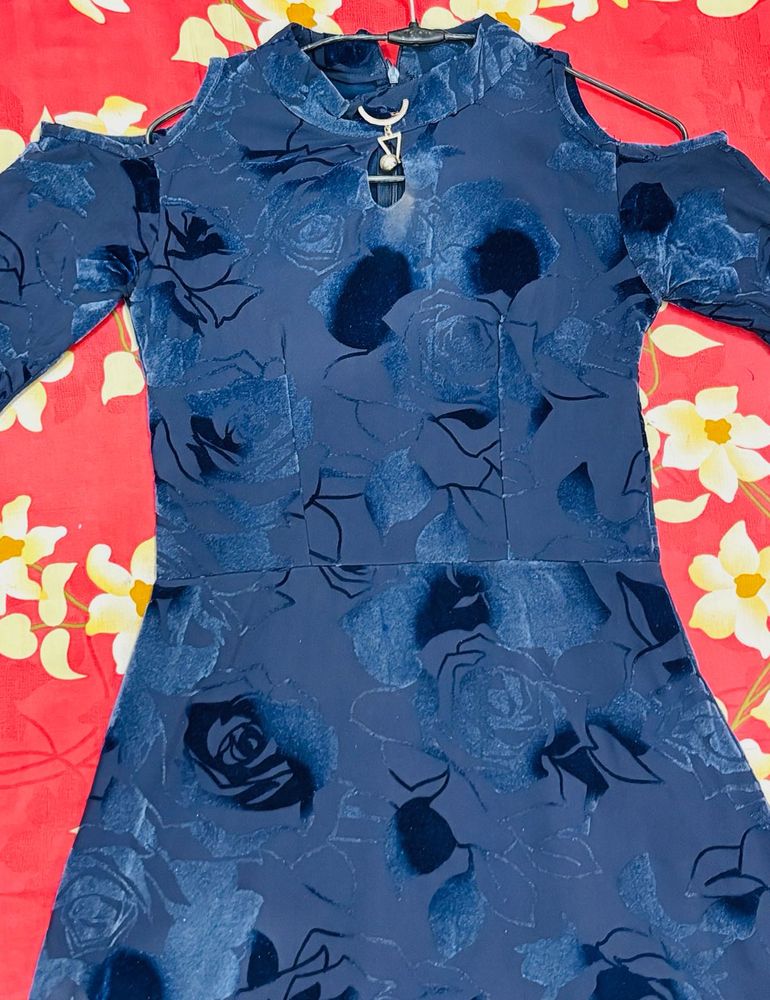 Stylish Blue Floral Cold Shoulder Dress