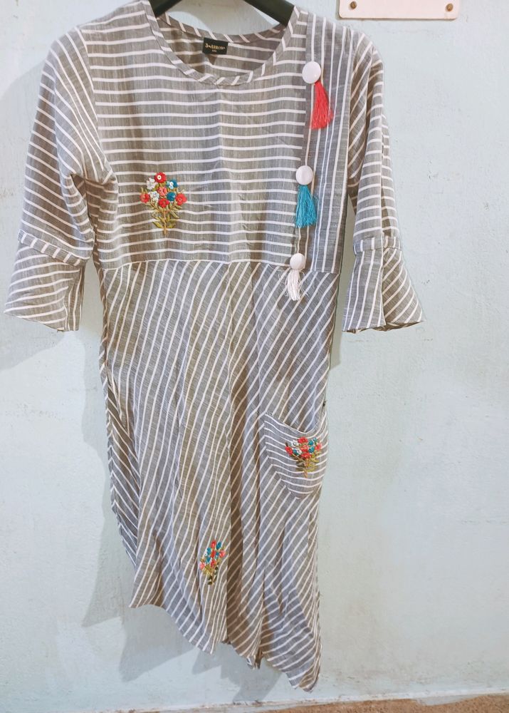 Woman Up_down Kurti