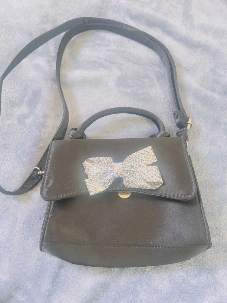 Cute Crossbody Bag with Bow Detail