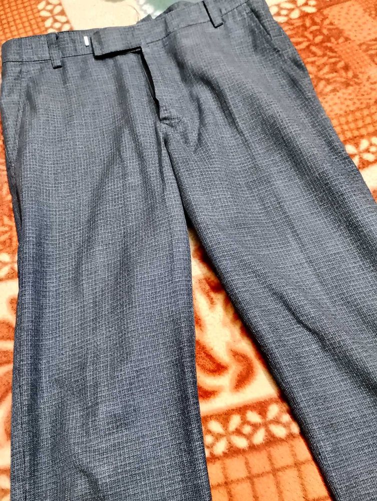 Men's Grey Checked Formal Trousers