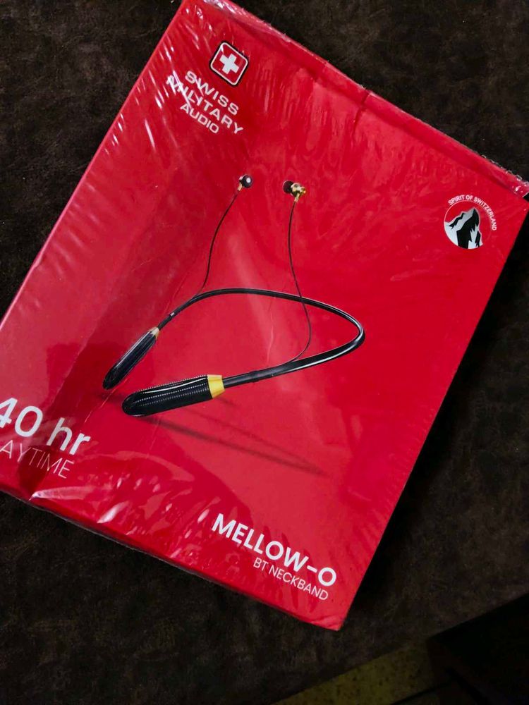 Swiss Military Neckband