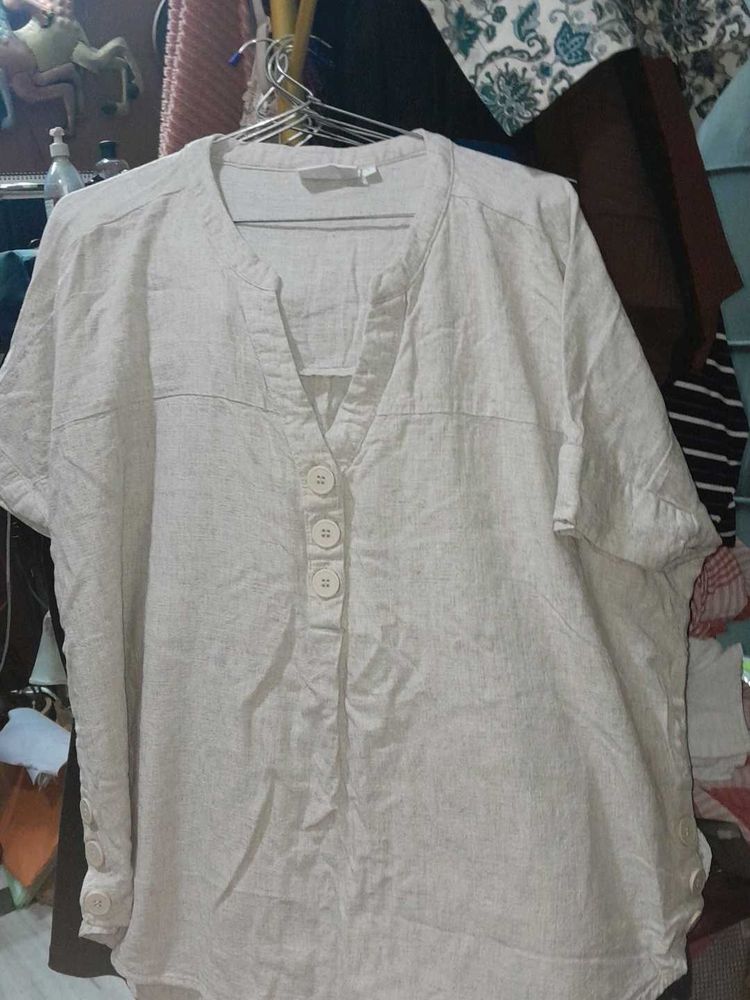 GIA CURVES CASUAL TOP