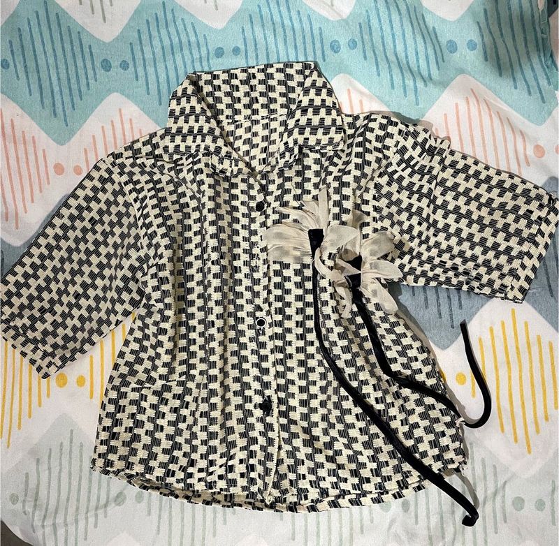 Stylish Black &amp; White Checkered Top
