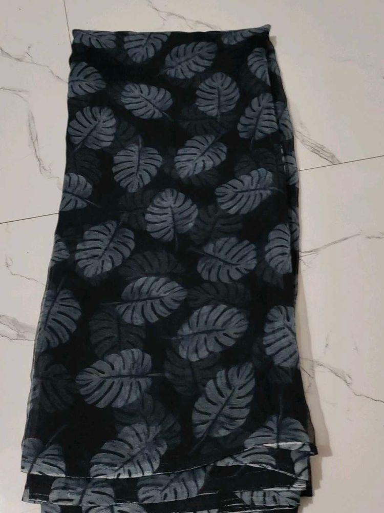 Stylish Leaf Print Saree