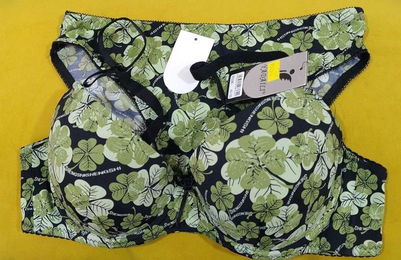312 -- uplift Clover Print Bra &amp; Panty Set