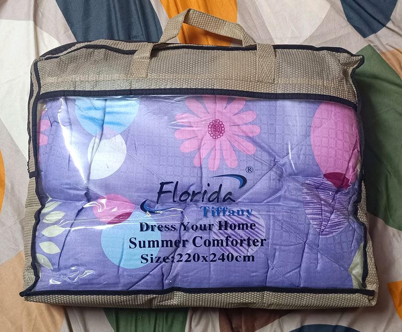 Branded Comforter With Beautiful Colour &amp; Print