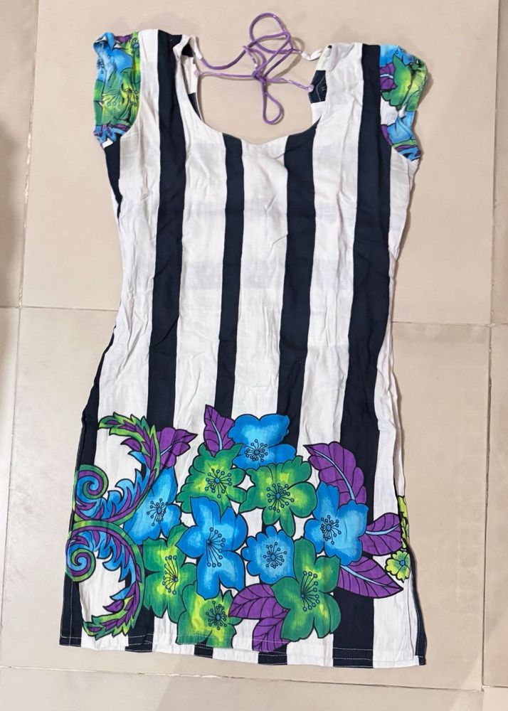 Black &amp; White Floral Pure Cotton Used Short Kurti