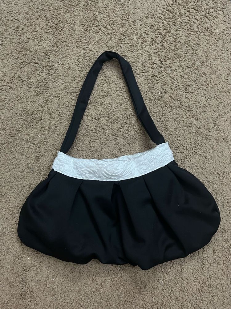 Elegant Black and White Clutch