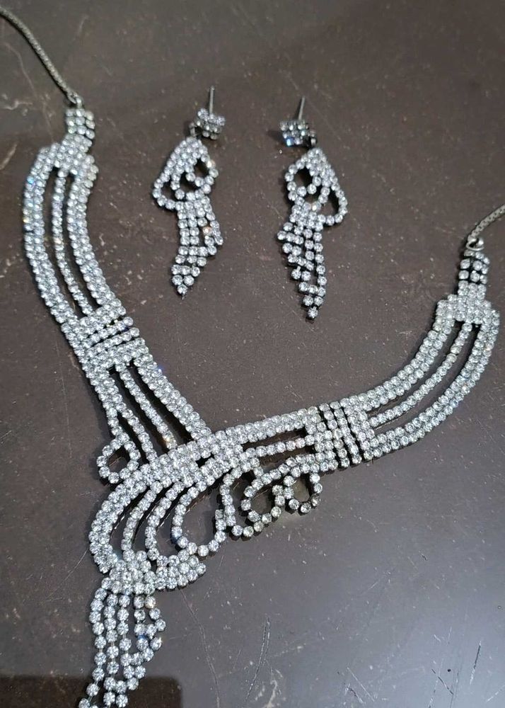 Rhinestone Necklace &amp; Earring Set