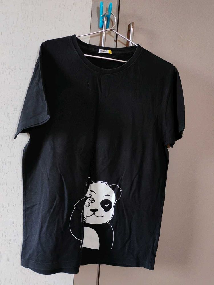 Black Panda Print T-shirt