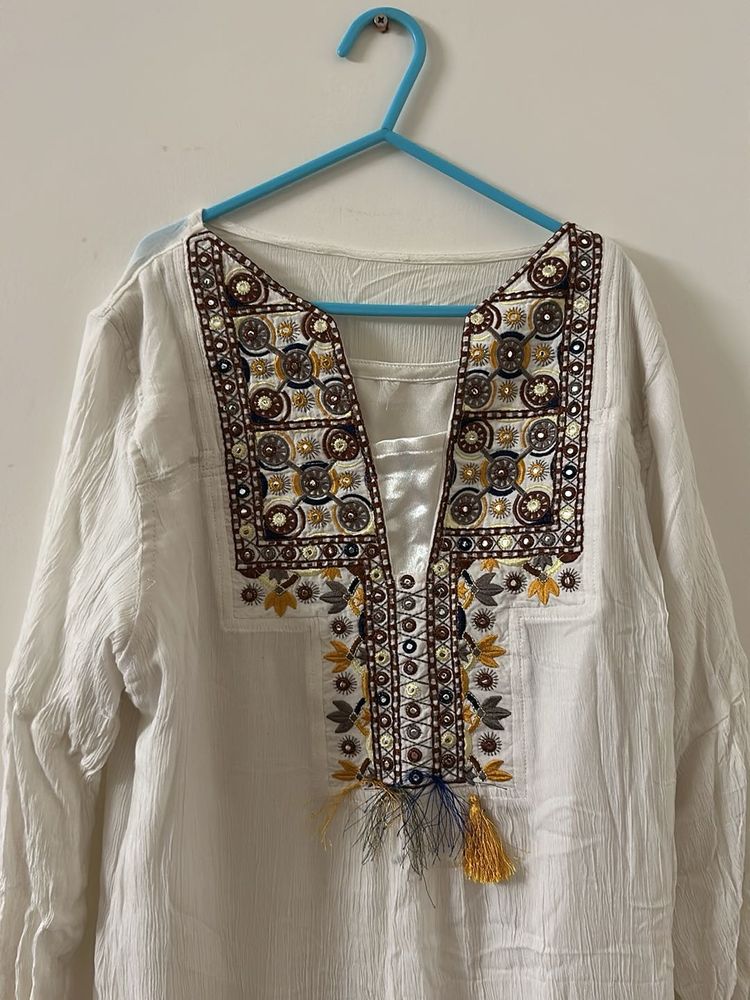Embroidered Bohemian Style Top