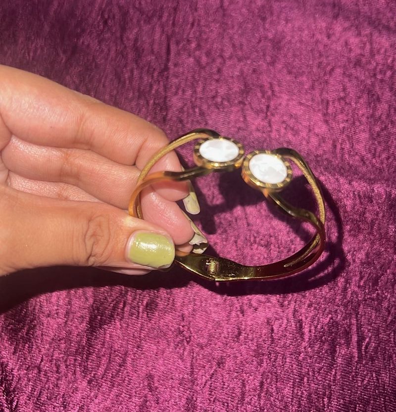 anti tarnish Gold Bracelet 💌
