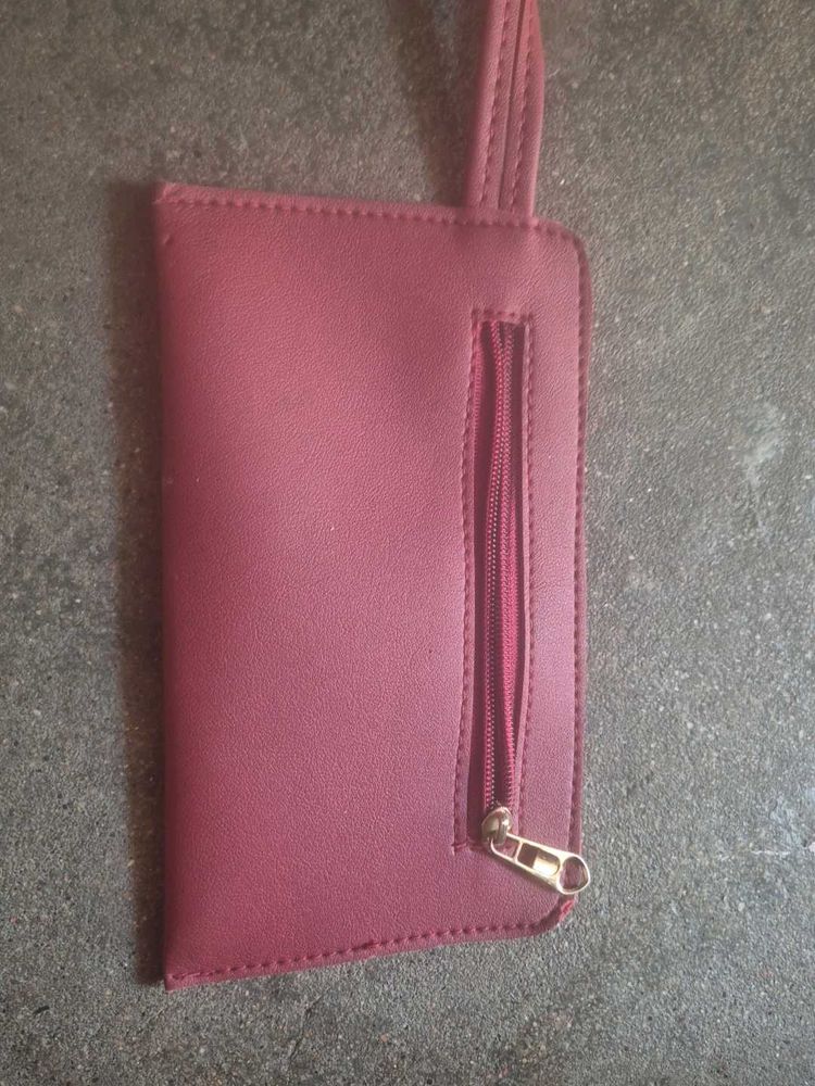Chic Maroon Wallet with Zipper Pocket