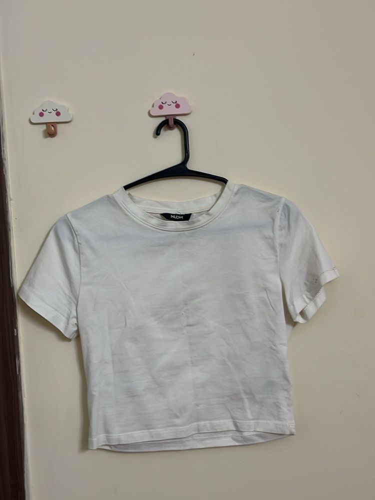 Classic Cream Cropped T-Shirt