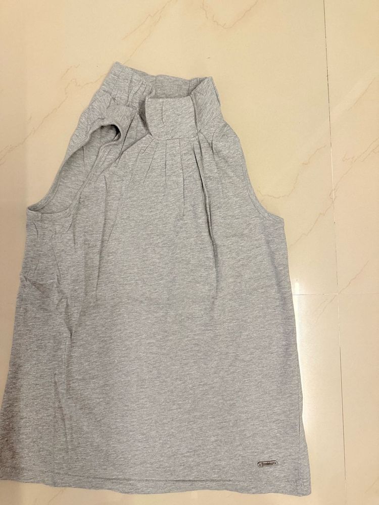 Grey Sleeveless Tank Top