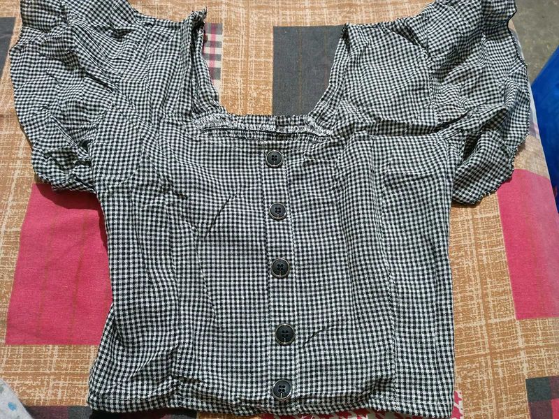Chic Gingham Button-Up Top