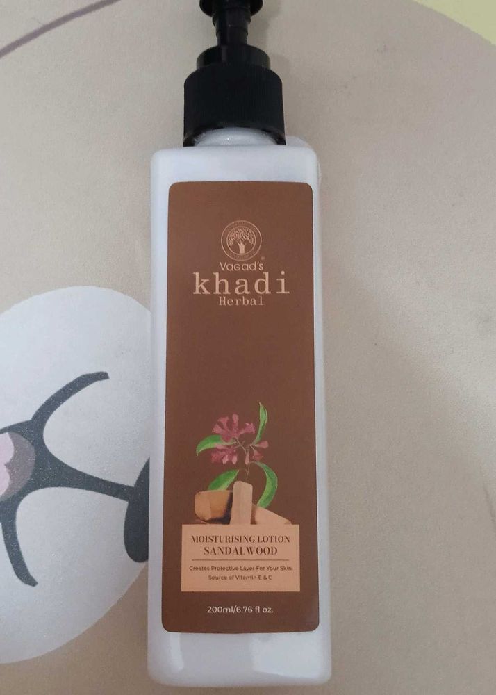 Khadi Herbal Moisturising Lotion - Sandalwood