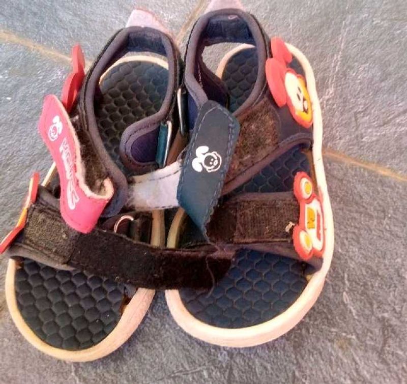 Cute Kids Sandals.set 2