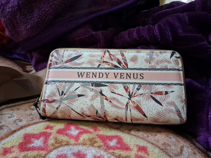 Wendy Venus Zip Around Wallet