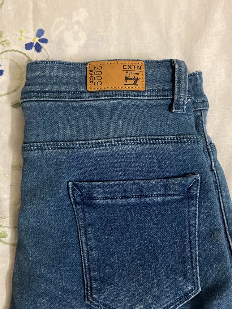 Slim Fit Blue Jeans Size 28 Women