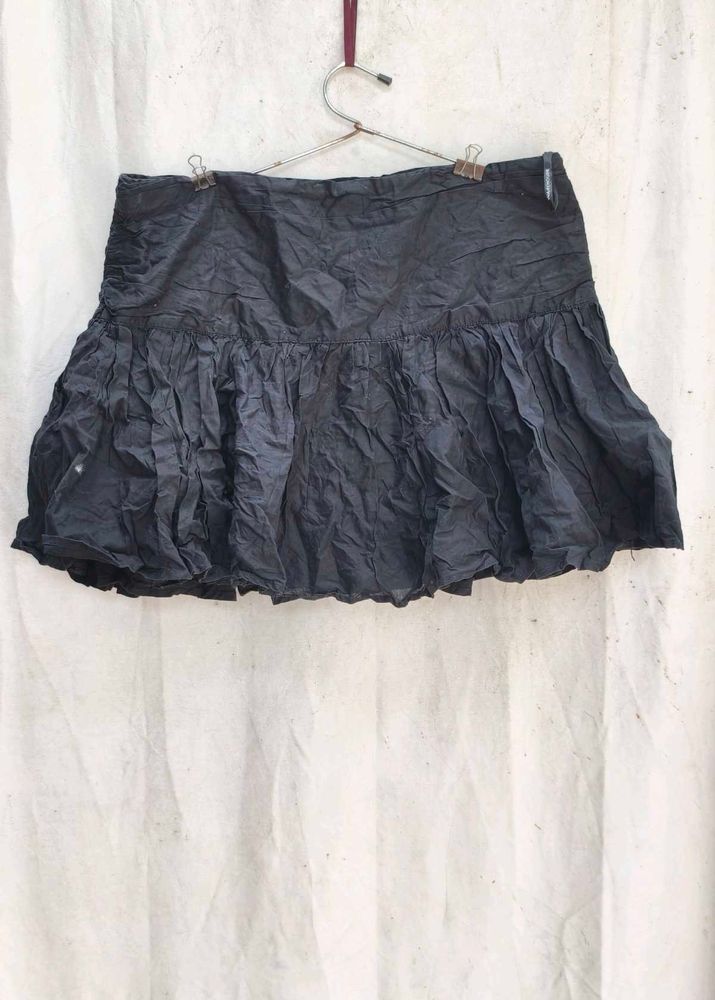 19V. Black Textured Mini Skirt