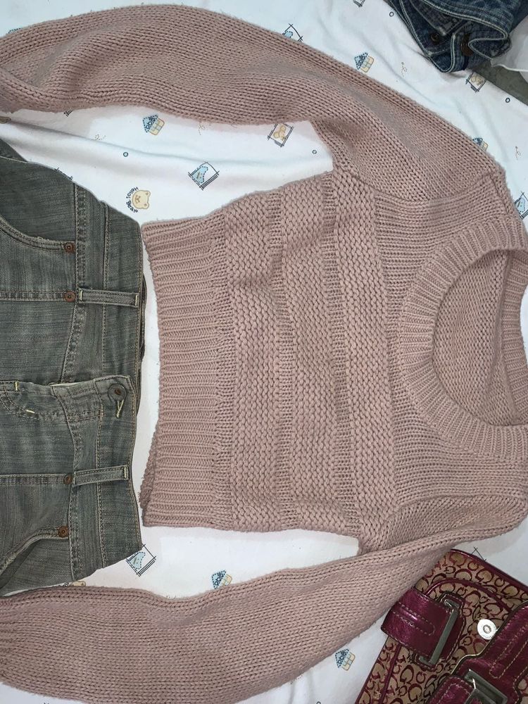 Chic Rose Knit Cropped Sweater