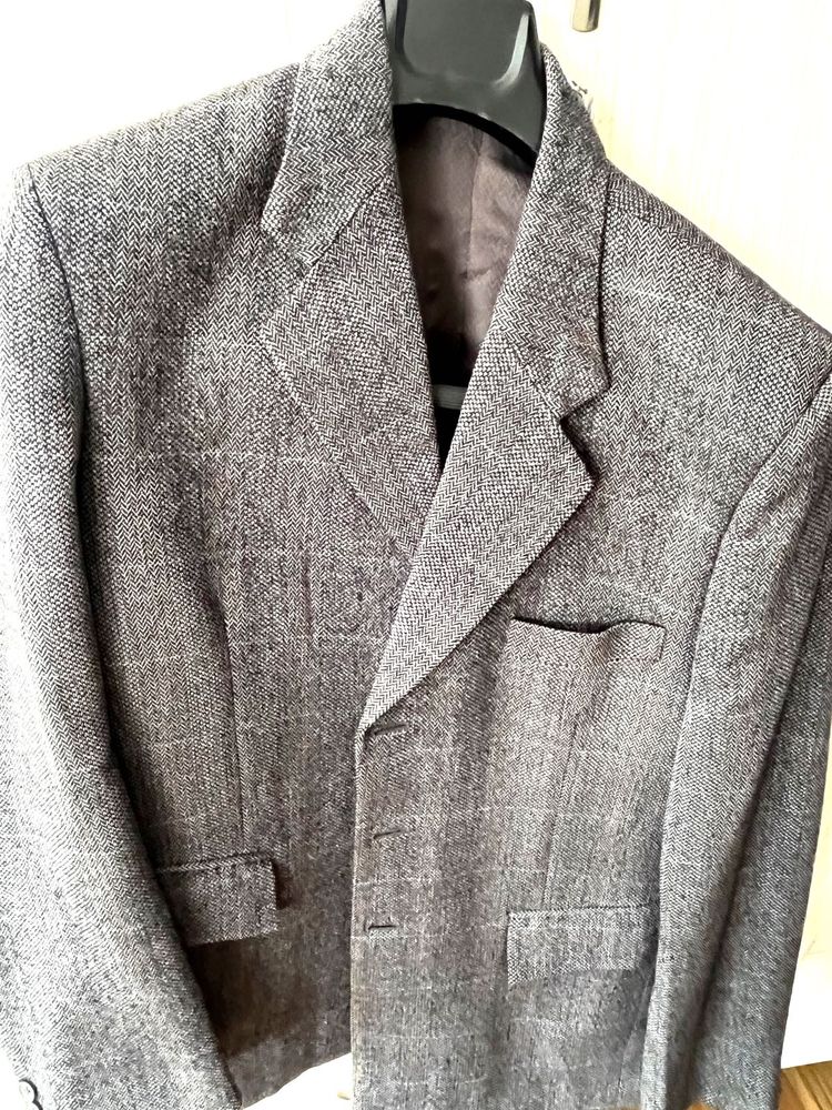 Classic Men's Tweed Blazer
