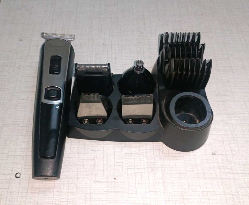 Nova Trimmer with Multiple Attachments