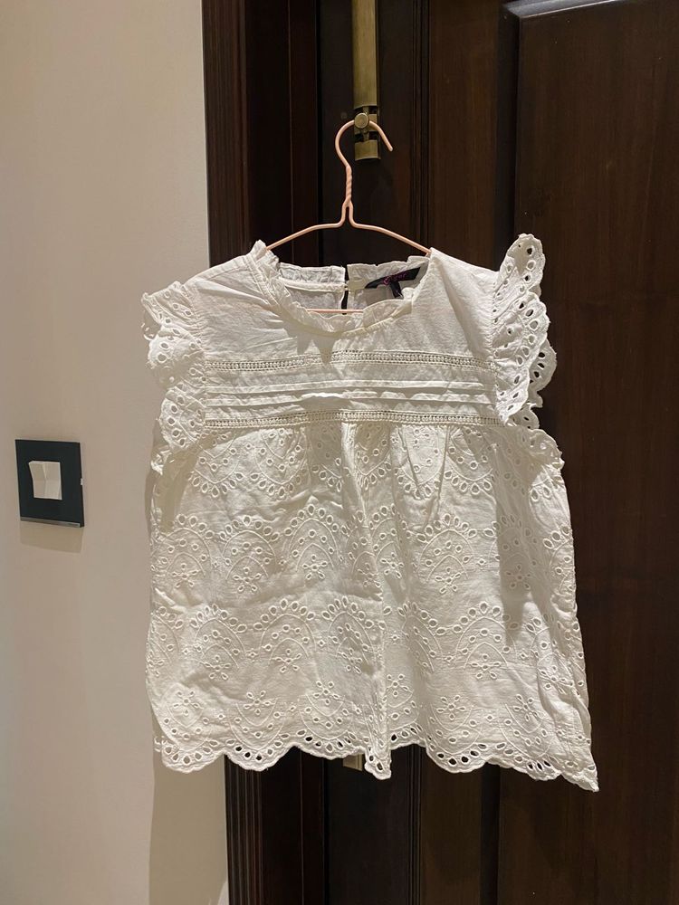 Chic White Broderie Anglaise Top