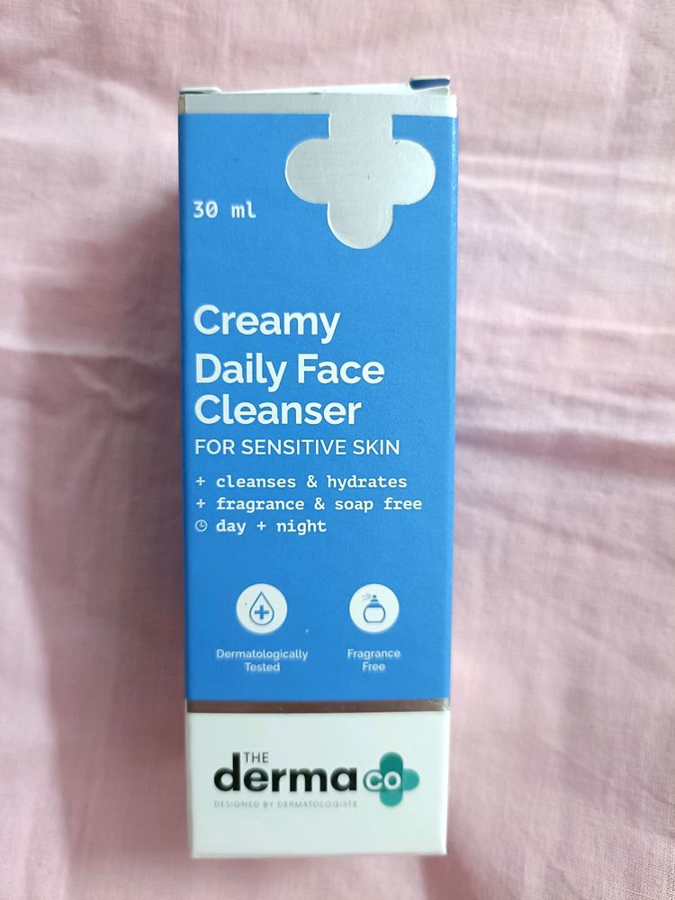 The Derma Co Creamy Daily Face Cleanser