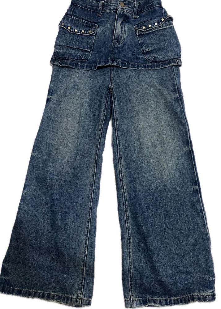 Wide Leg Denim Jeans with Studded Pockets