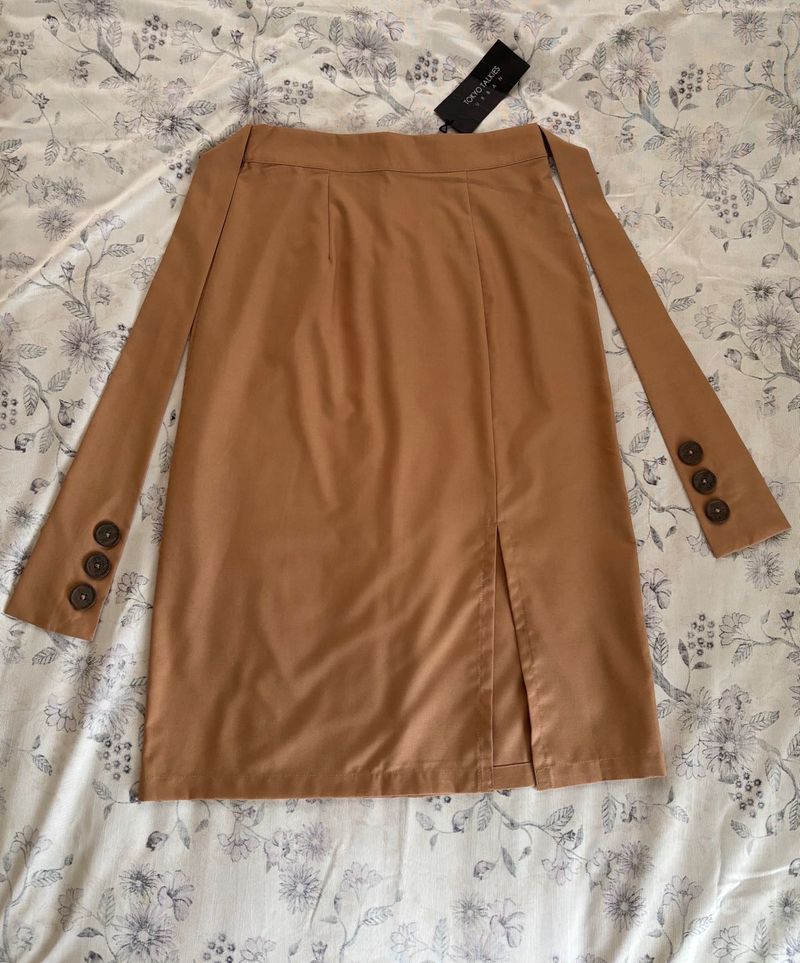 Stylish Tan Skirt with Button Detail