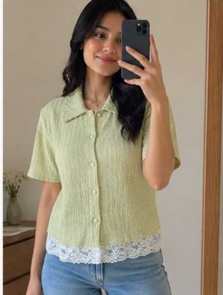Cute Textured Cropped Top with Lace Trim