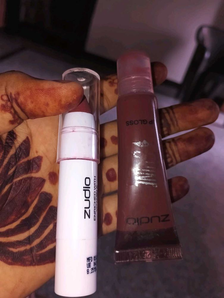 Zudio Lipstick And Lipgloss.