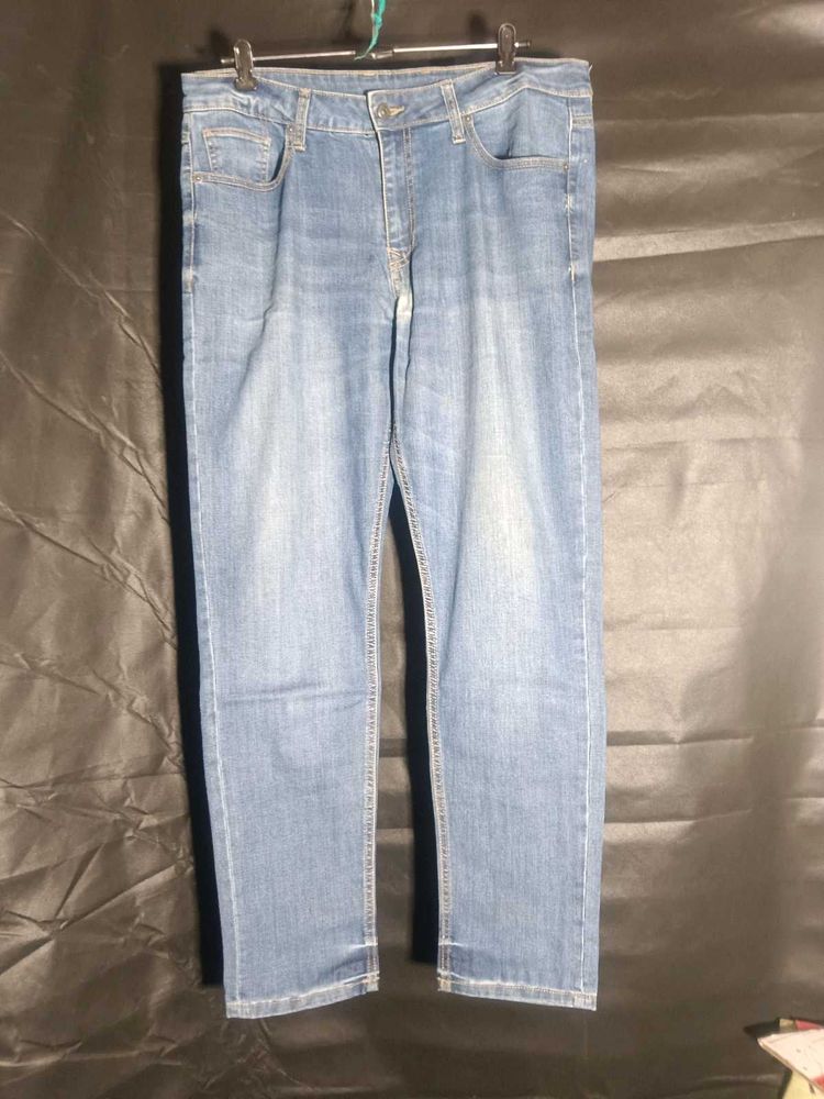 Light Wash Straight Jeans