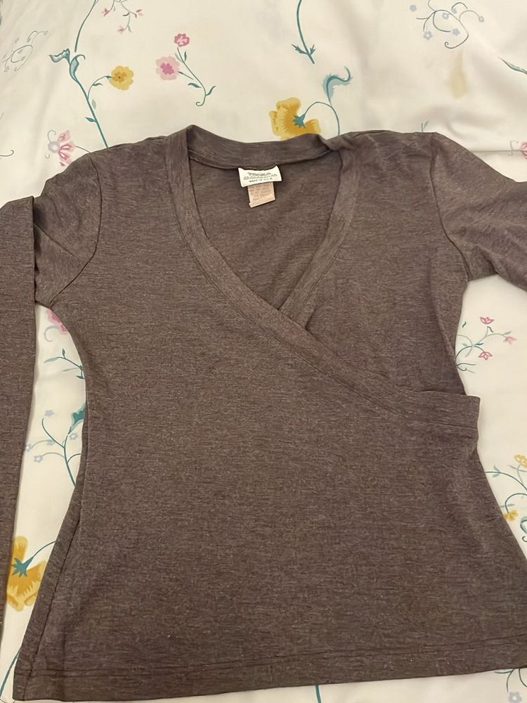 Soft Long Sleeve V-Neck Top, USA, Small