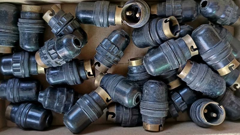 Electric Bulb Holders