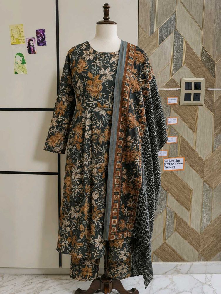 Olive Suit Bottom Dupatta