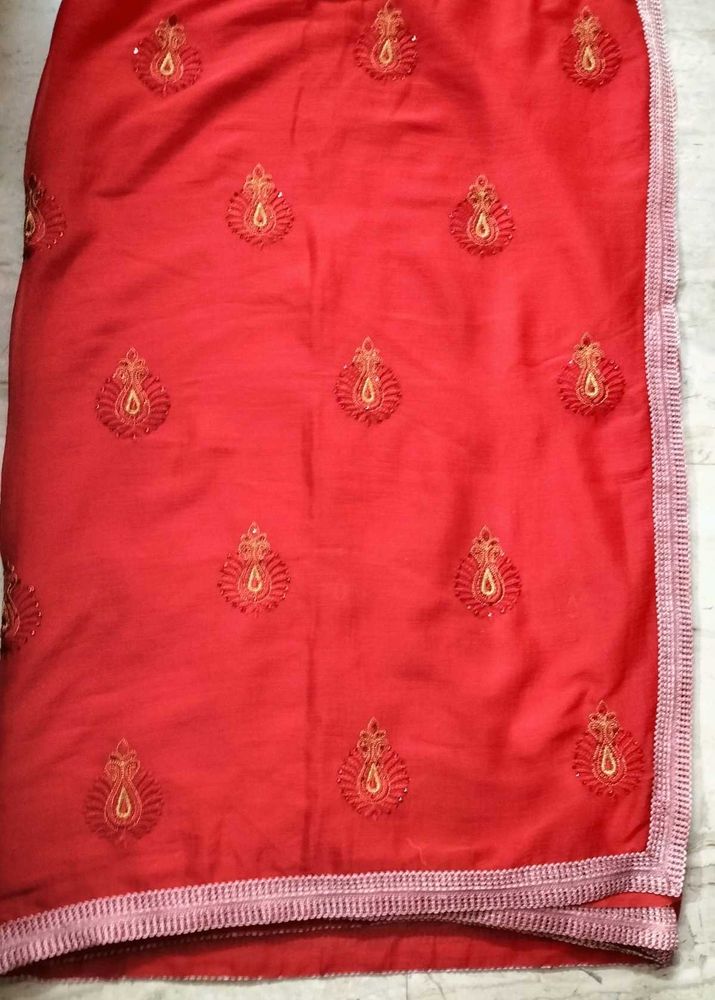 ❤️ Elegant Red Embroidered Saree with Blouse