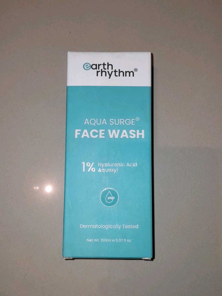 Aqua Surge Face Wash
