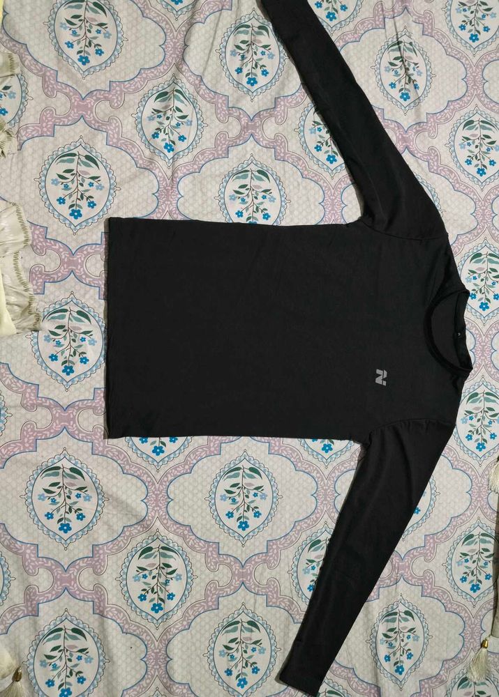 Men's Black Long Sleeve T-Shirt