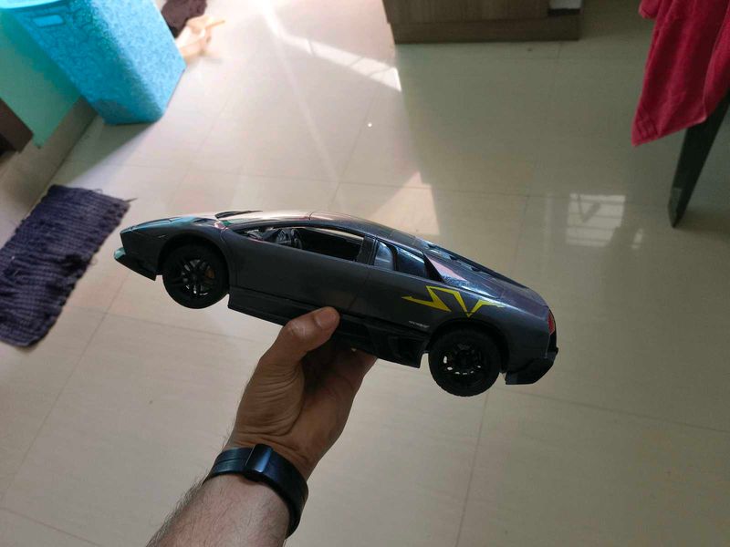 Sleek Sports Car Toy - Perfect for Young Racers
