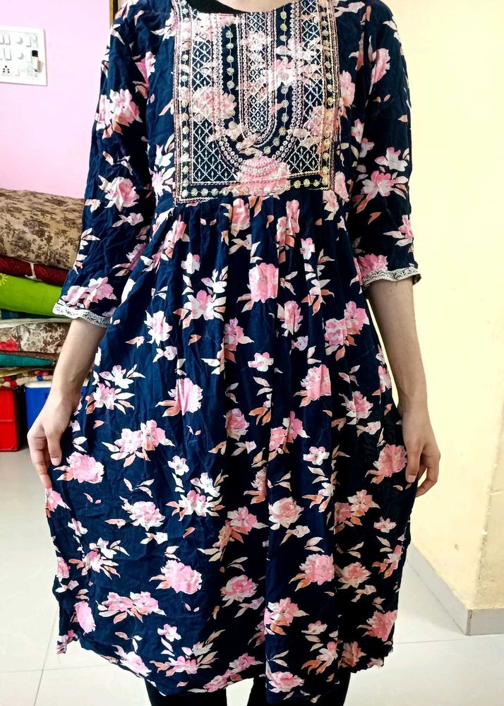 Beautiful Floral Print Kurta