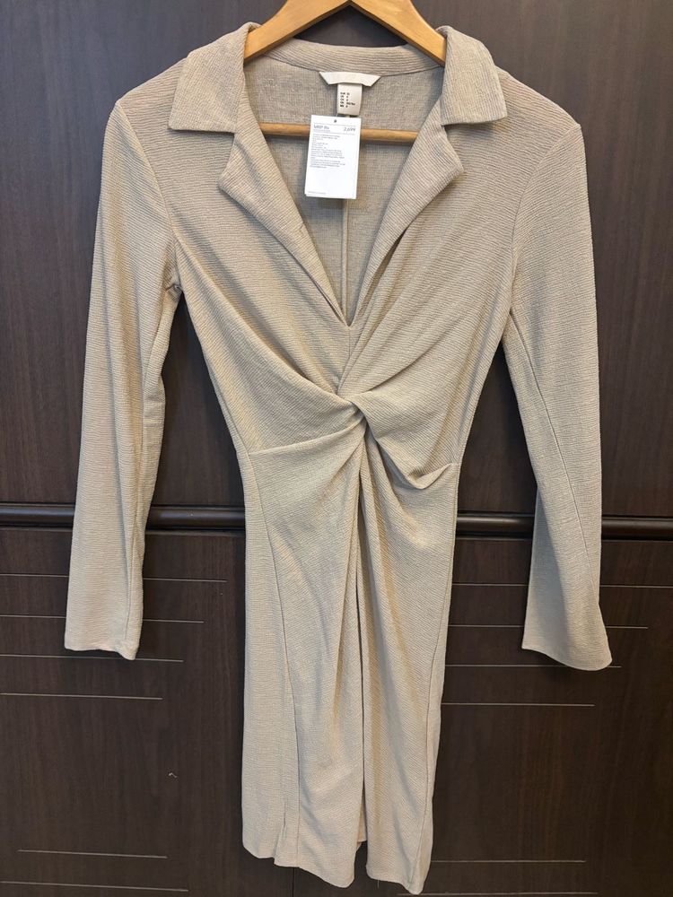 H&amp;M Brand New Twisted Front Collar Neck Dress