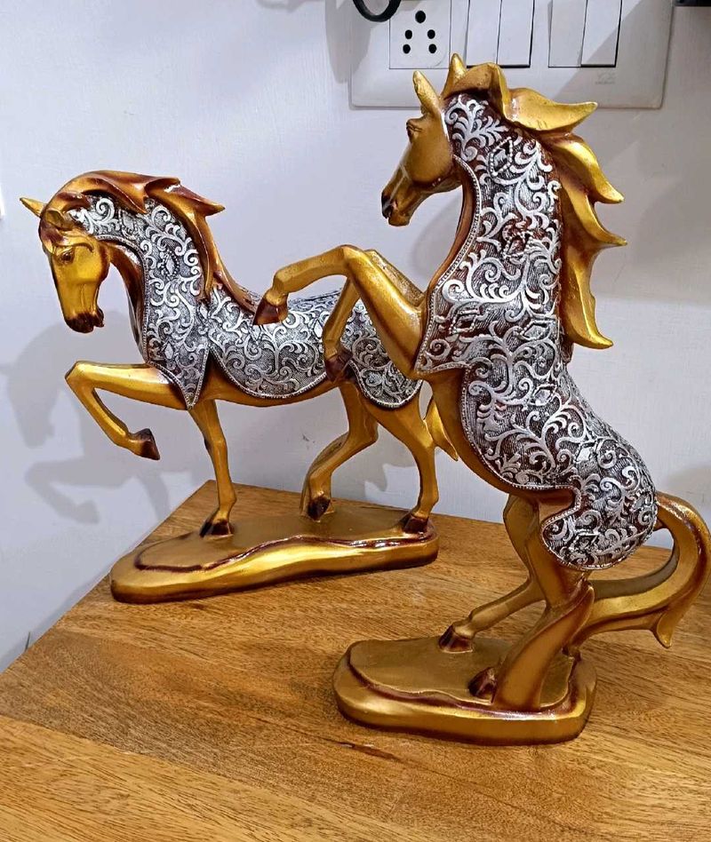 Horse Showpiece set