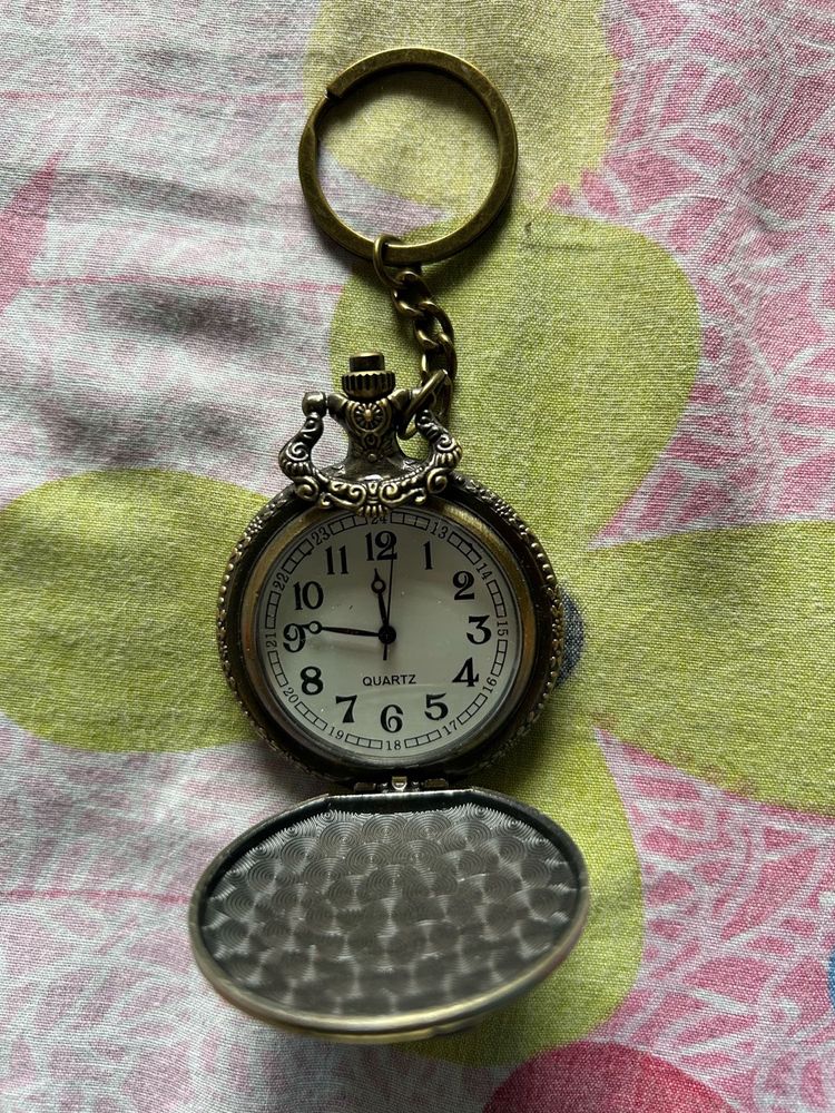 Vintage Keychain+ Watch
