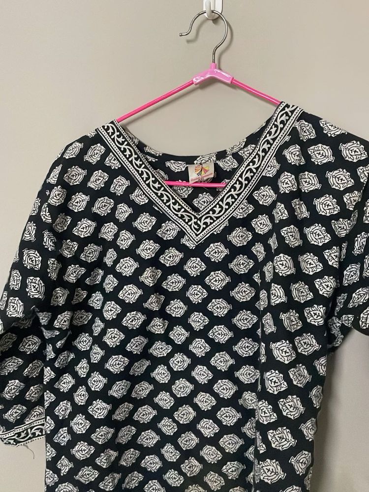 Black and White Printed Kurta