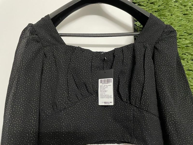 Carlton London Black Crop Top