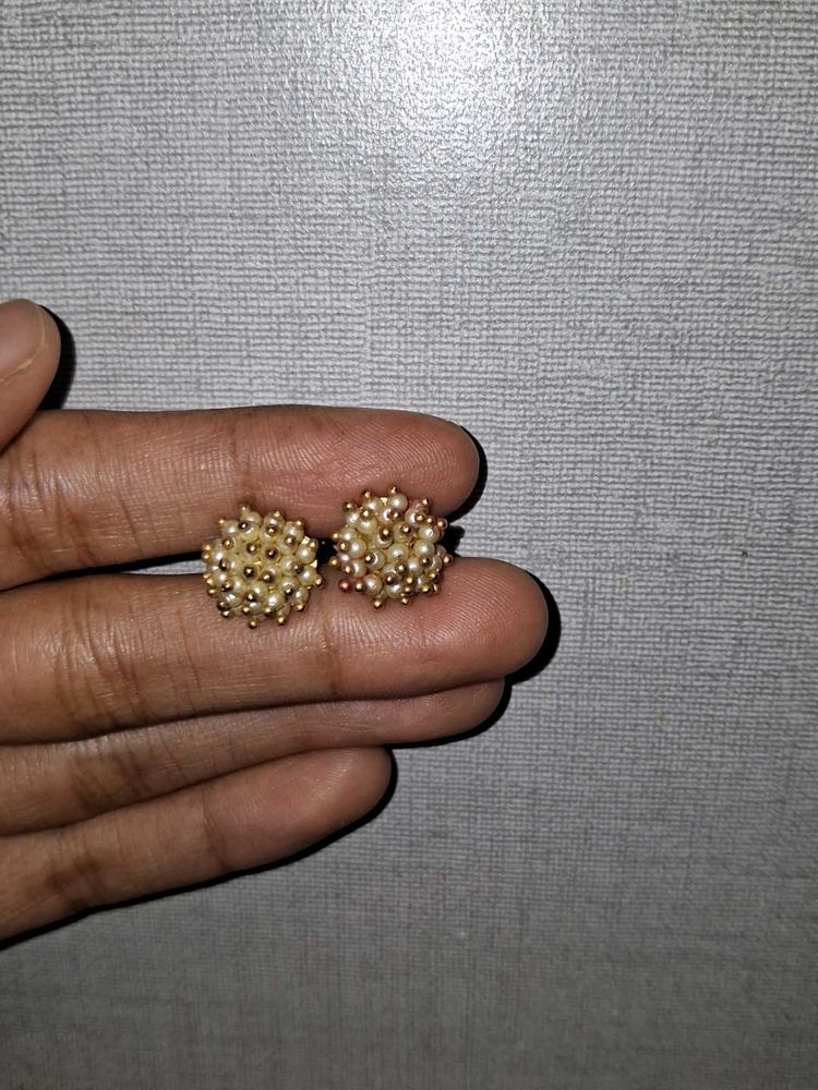 Elegant Pearl &amp; Gold Stud Earrings