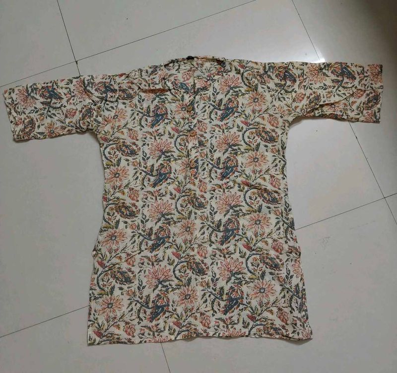 Floral print Short Kurti